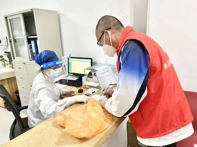 泰安24小时高价回收医保(24小时高价回收医保医保套出)